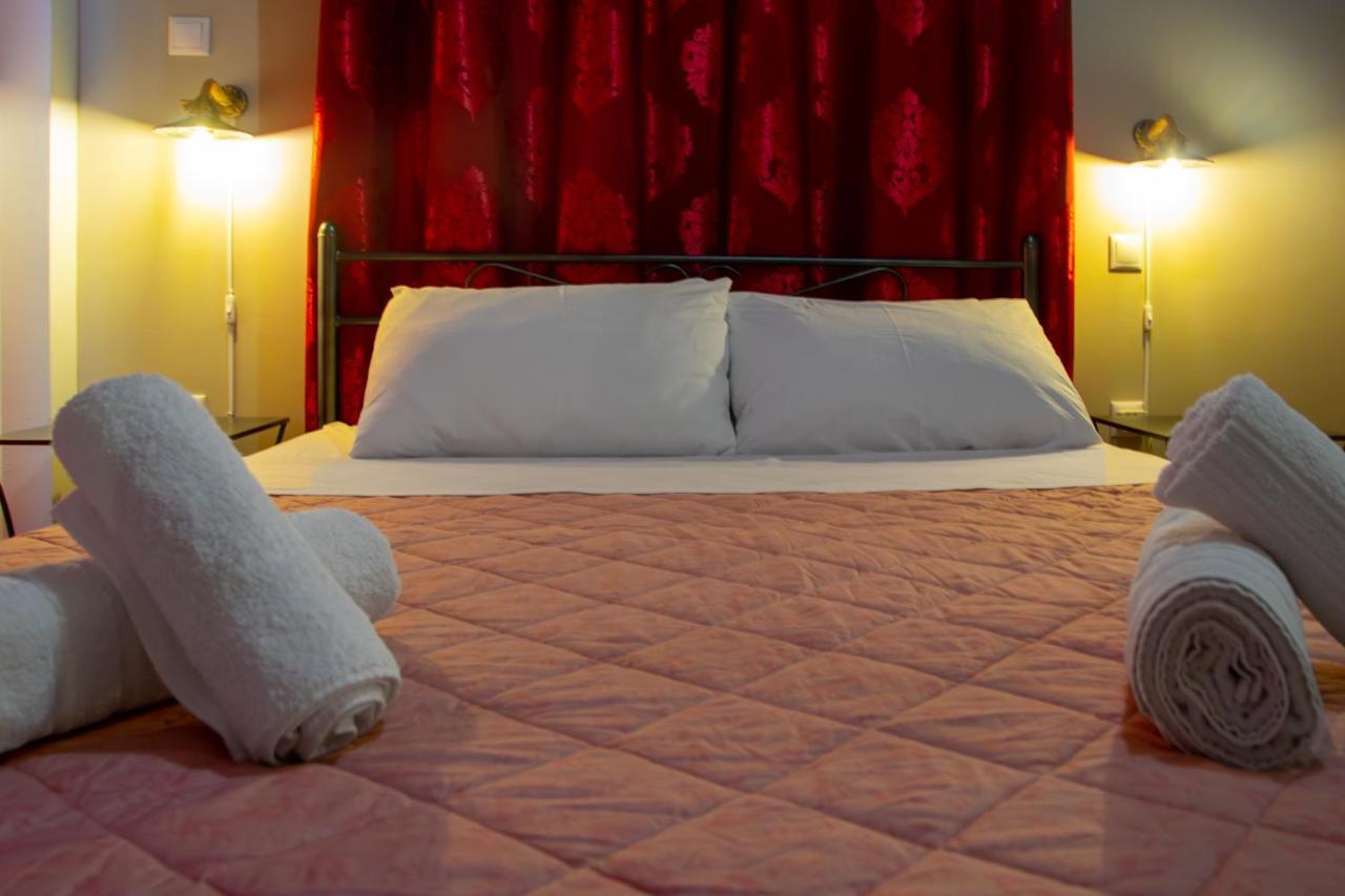 "Tsiftsis" City Apartments Kiáton المظهر الخارجي الصورة